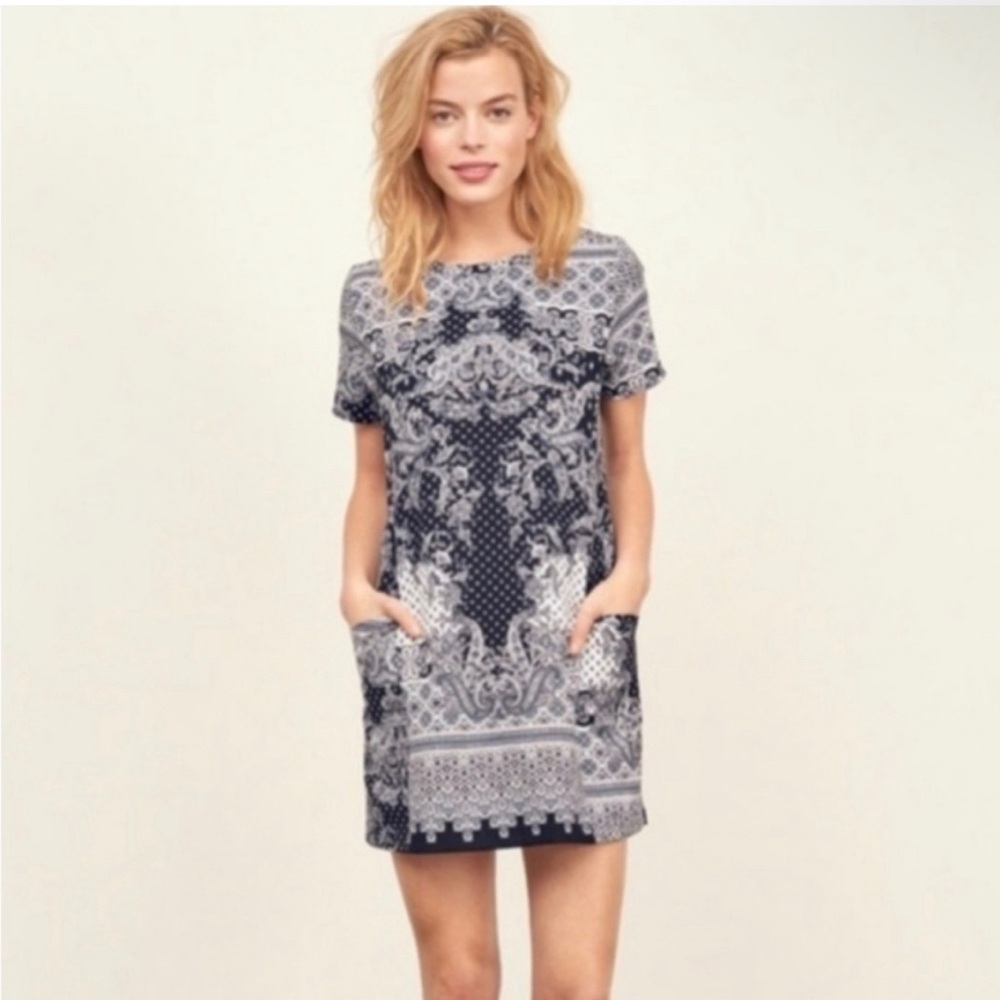 Abercrombie & Fitch Navy Paisley Shift Dress